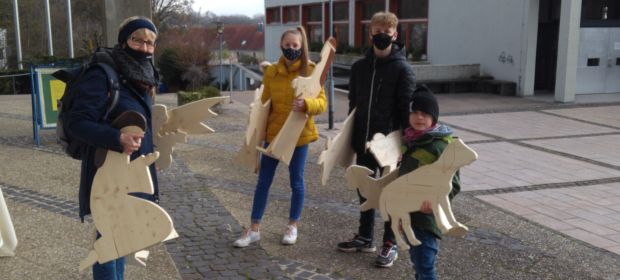 Eine Wanderkrippe zieht durch Böfingen